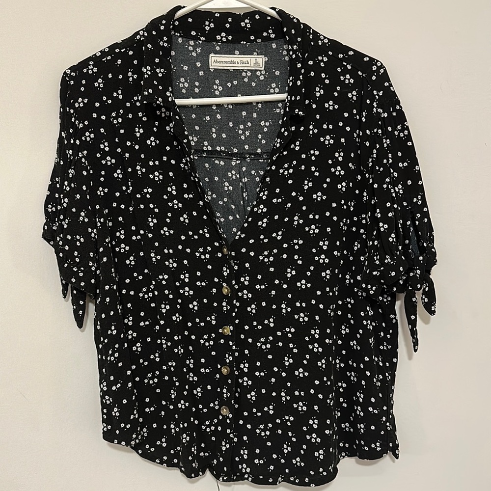 Black Floral Crop Top • LARGE